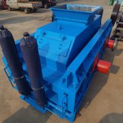 針對鵝卵石對輥制砂機(jī)的分析